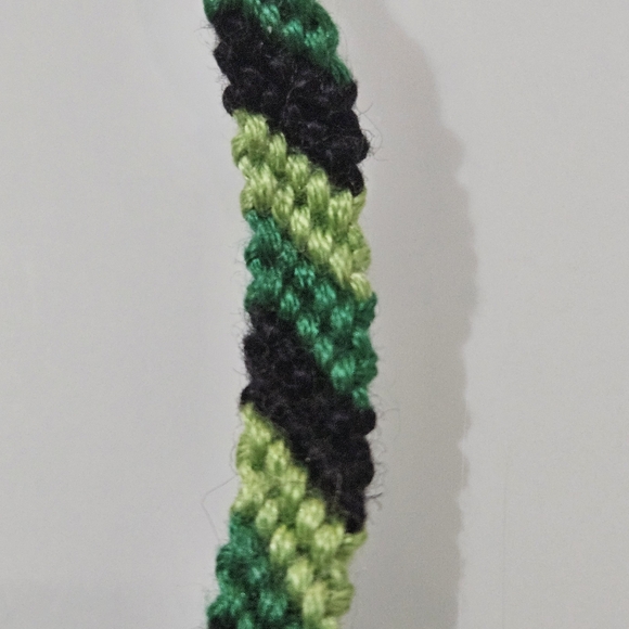 Green & Black Striped Bracelet - Picture 3 of 6